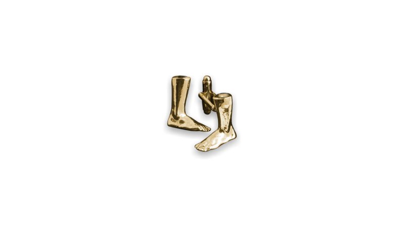 “Emergence II — Arrested Step” cufflinks in gold plated finish, MILIUS Collection Act I — Emergence, sculptural object by Milan Stamenovic on white background.