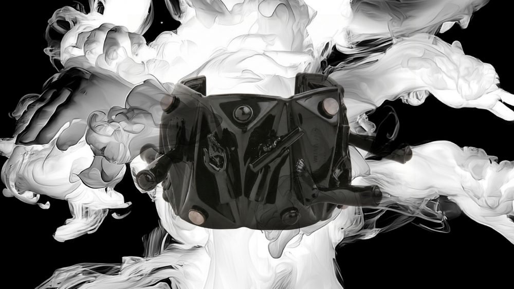 Secondary master image of the Milius piece “Compression,” created for the Luisa Via Roma exclusive Concentration chapter, presenting a compact structural body where force is reduced through density, proximity, and controlled inward pressure.